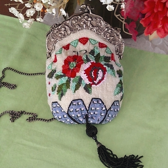 TODAY ONLY Christiana,Vintage beaded bag 100% silk - Picture 4 of 15